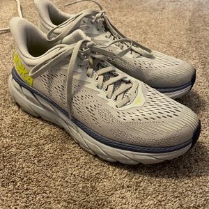 Hoka Cliftons